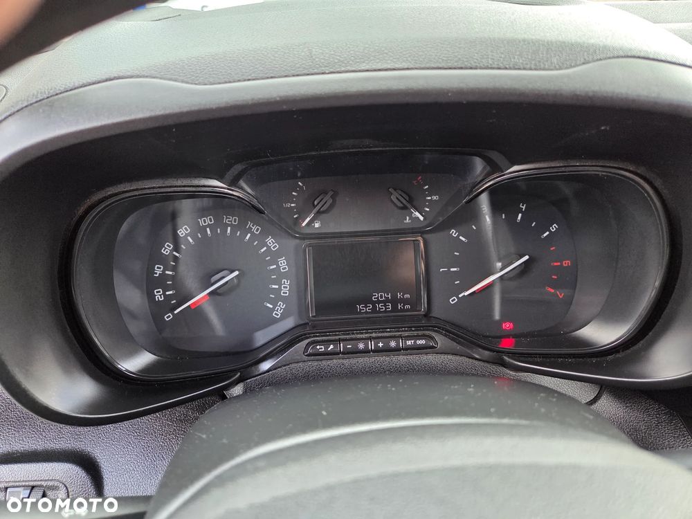Toyota Proace City - 15