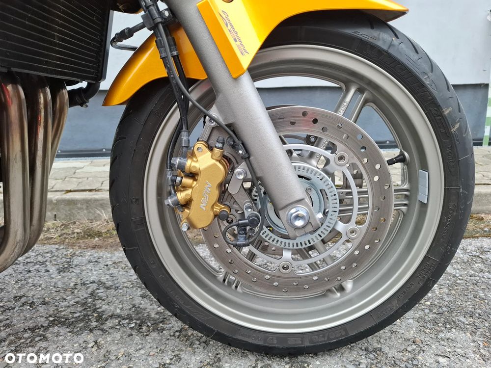 Honda CBF - 11