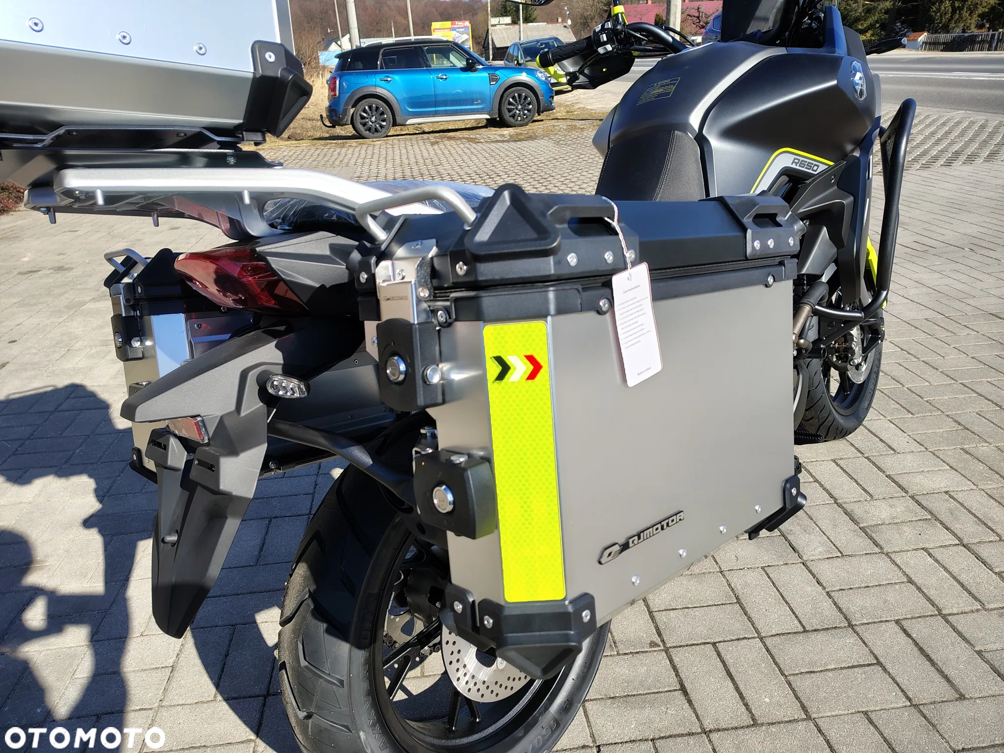 QJMOTOR SVT 650 - 20