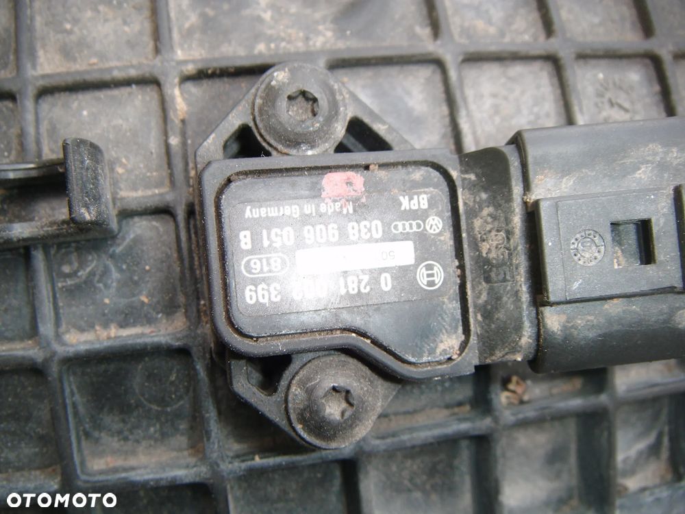 vw golf V 1.4 tsi 08r kolektor ssący- intercooler 6123401327 - 4