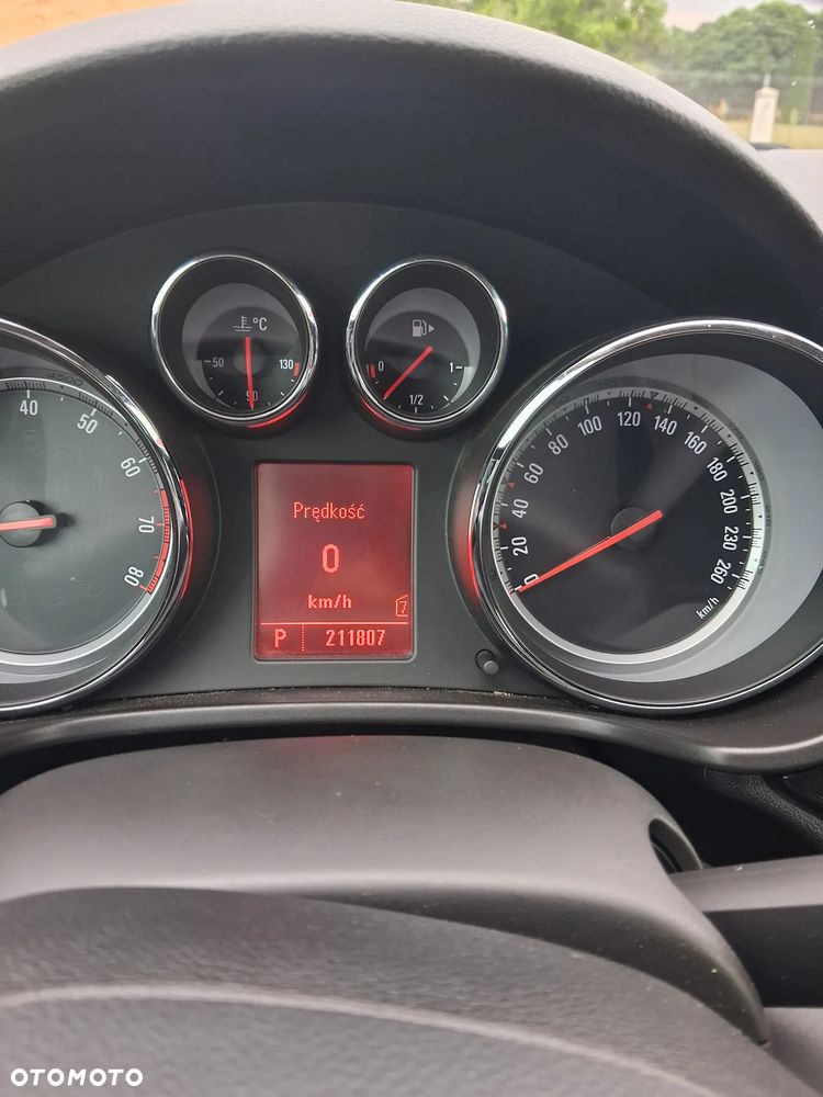 Opel Insignia 2.0 T Sport - 8