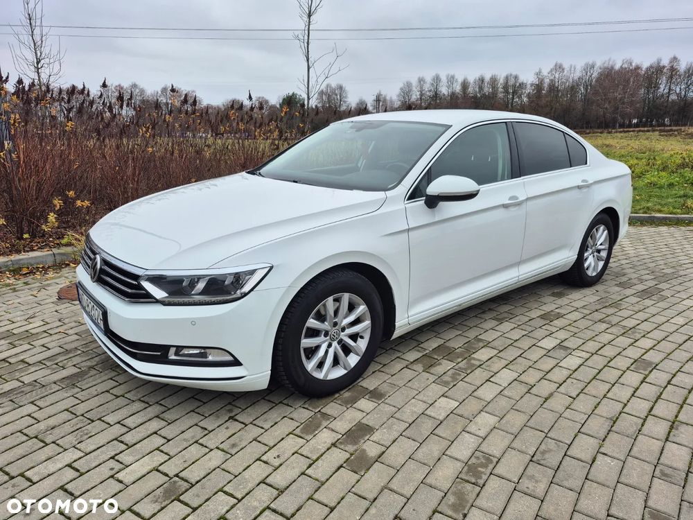 Volkswagen Passat 2.0 TDI SCR Comfortline - 1