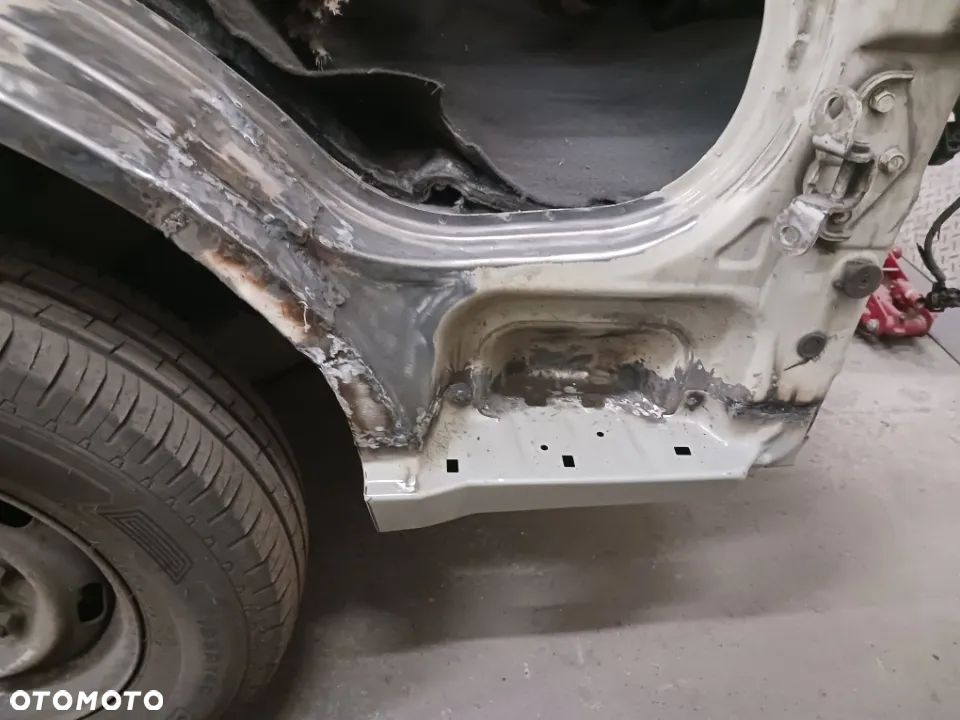 Kia K2500 - 11