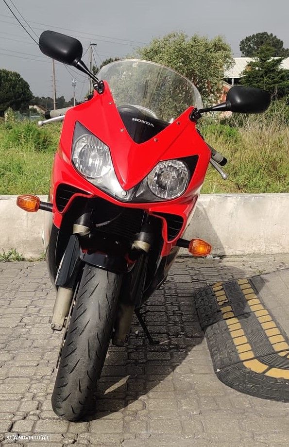 Honda CBR 600 F4i - 6