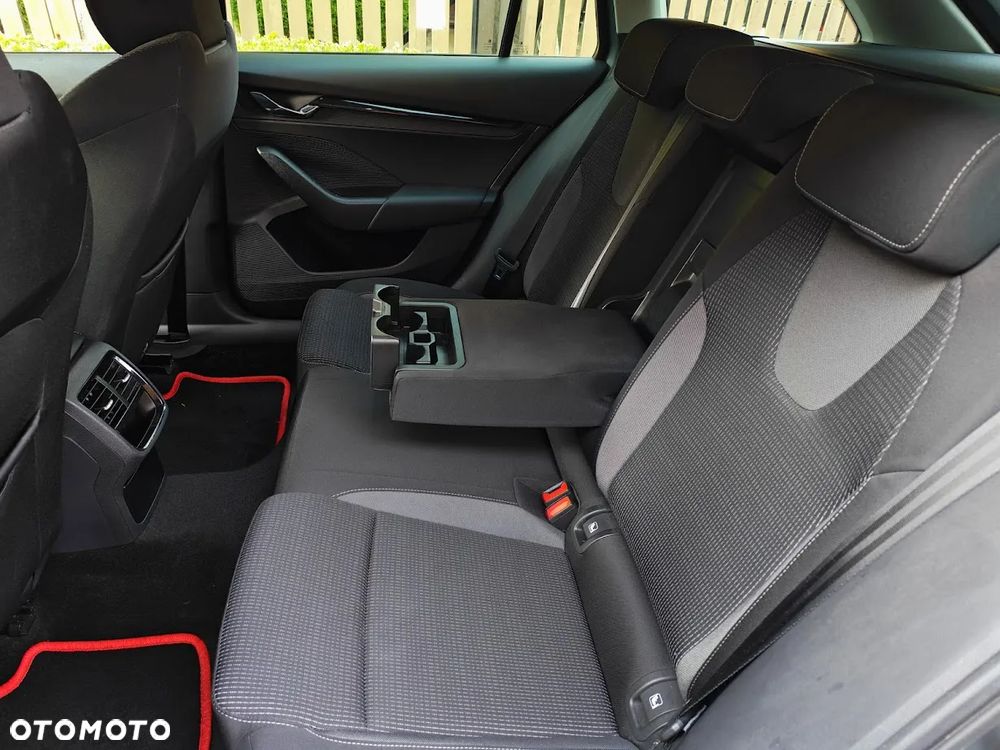 Skoda Octavia 2.0 TDI Ambition - 24