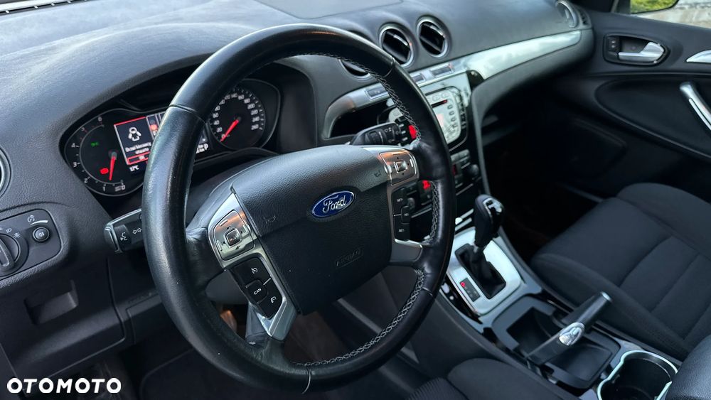 Ford Galaxy - 14