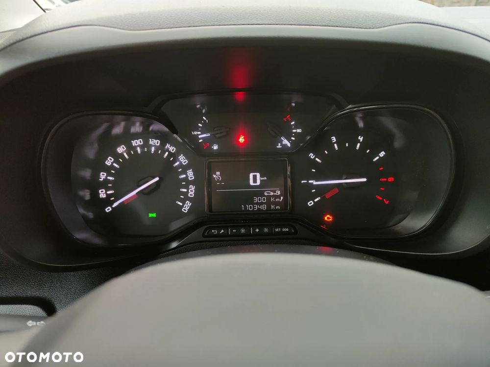 Citroën Berlingo XL Maxi 2022r L2 1.5 Diesel 130PS - 21