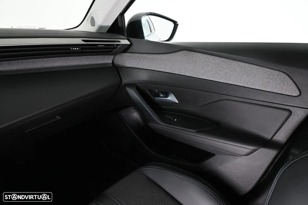 Peugeot 308 SW 1.2 PureTech Allure Pack EAT8 - 26