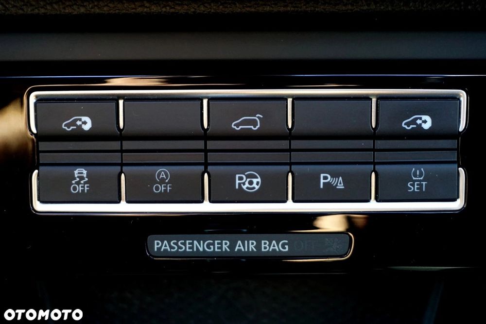 Volkswagen Sharan 2.0 TDI DSG BlueMotion Technology Highline - 31
