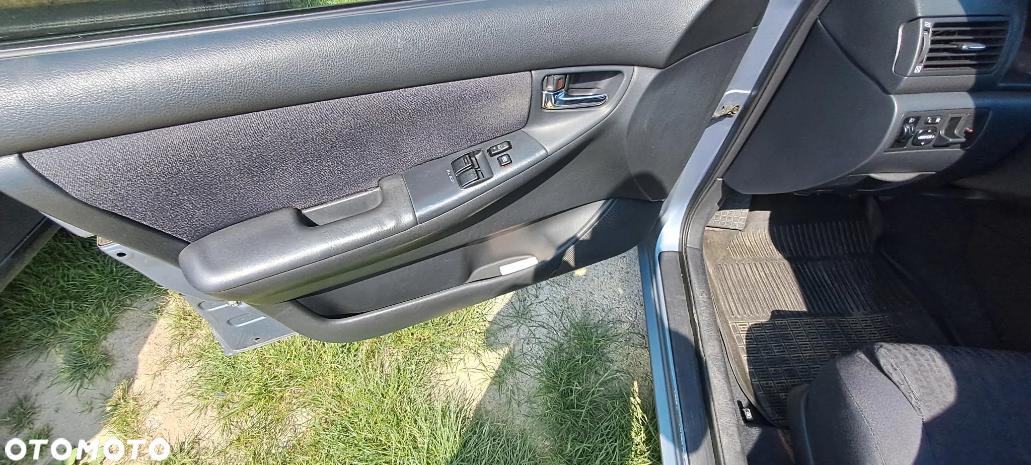 Toyota Corolla - 6