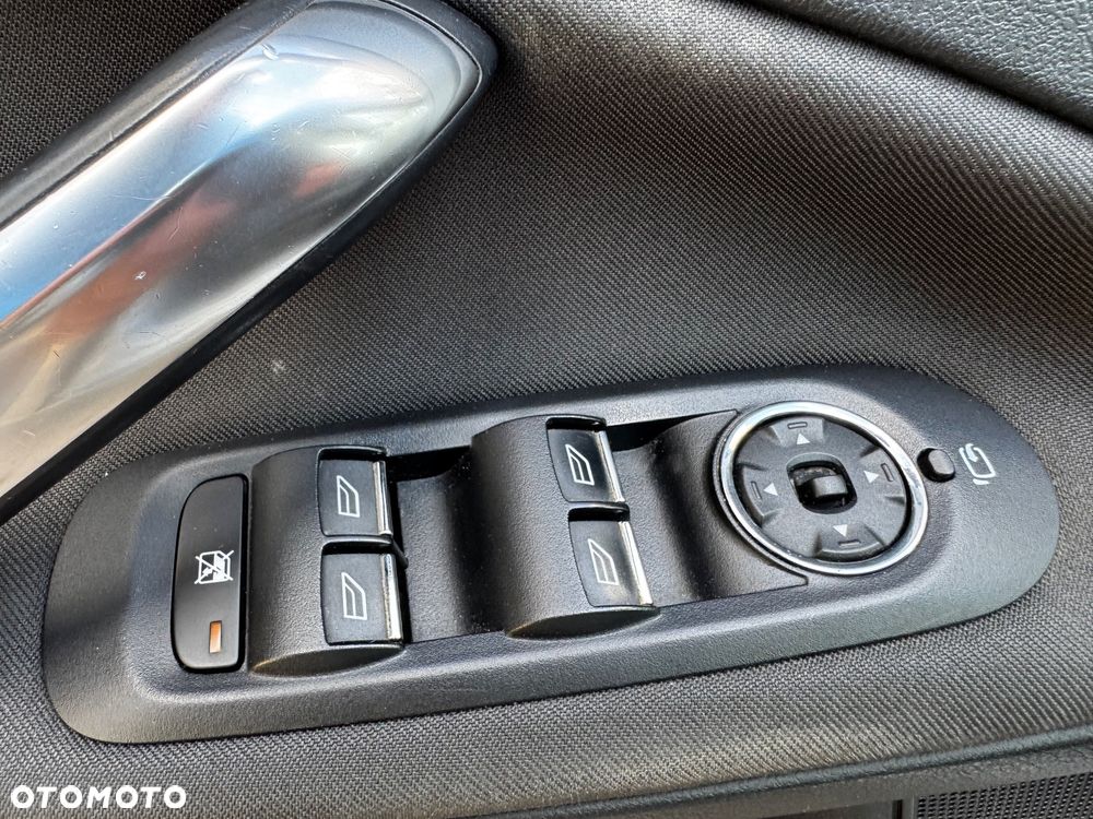 Ford Mondeo 1.6 Gold X - 10