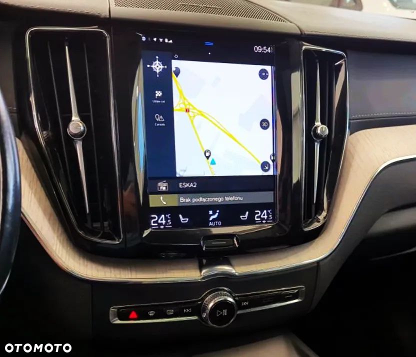 Volvo XC 60 T8 Plug-In Hybrid AWD Inscription - 9