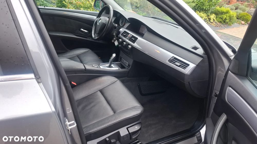 BMW Seria 5 525i - 7