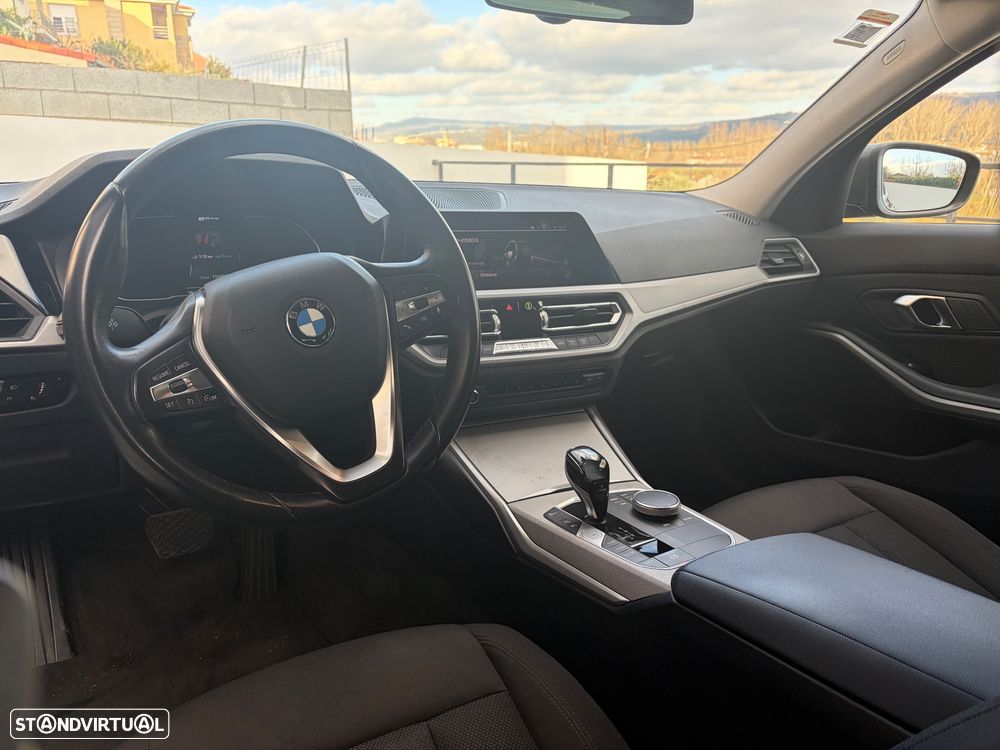 BMW 330 e Auto - 13