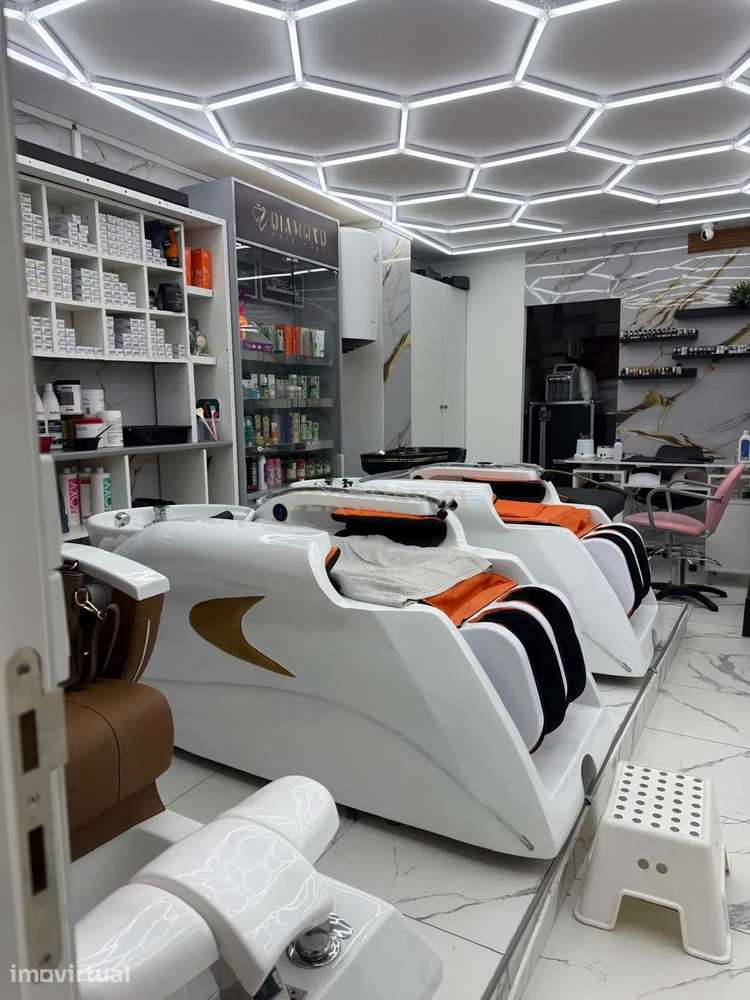 Luxuoso Salão de Cabeleireiro em Odivelas, Lisboa para Trespasse - Grande imagem: 2/18