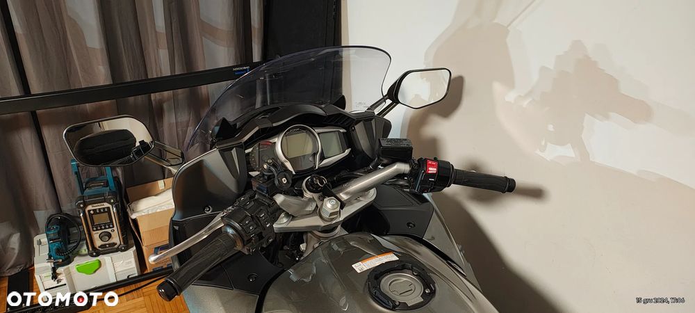 Yamaha FJR - 8
