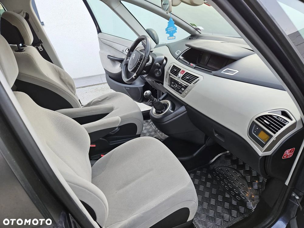 Citroën C4 Grand Picasso - 12