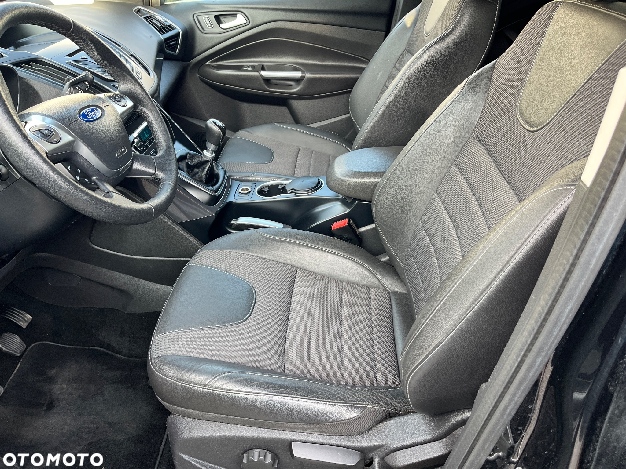 Ford Kuga 2.0 TDCi Titanium - 8