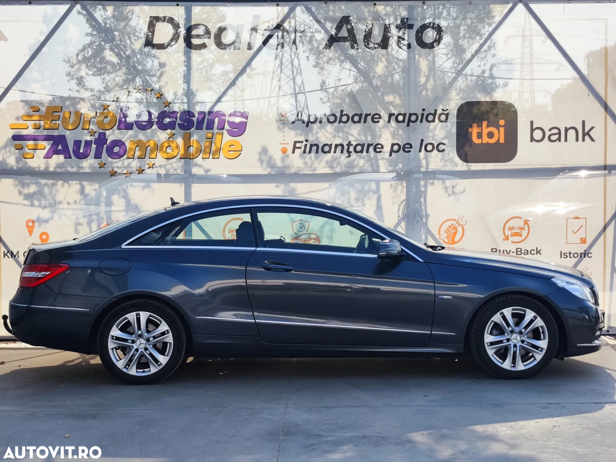 Mercedes-Benz E 220 CDI DPF Coupe BlueEFFICIENCY 7G-TRONIC Avantgarde - 4