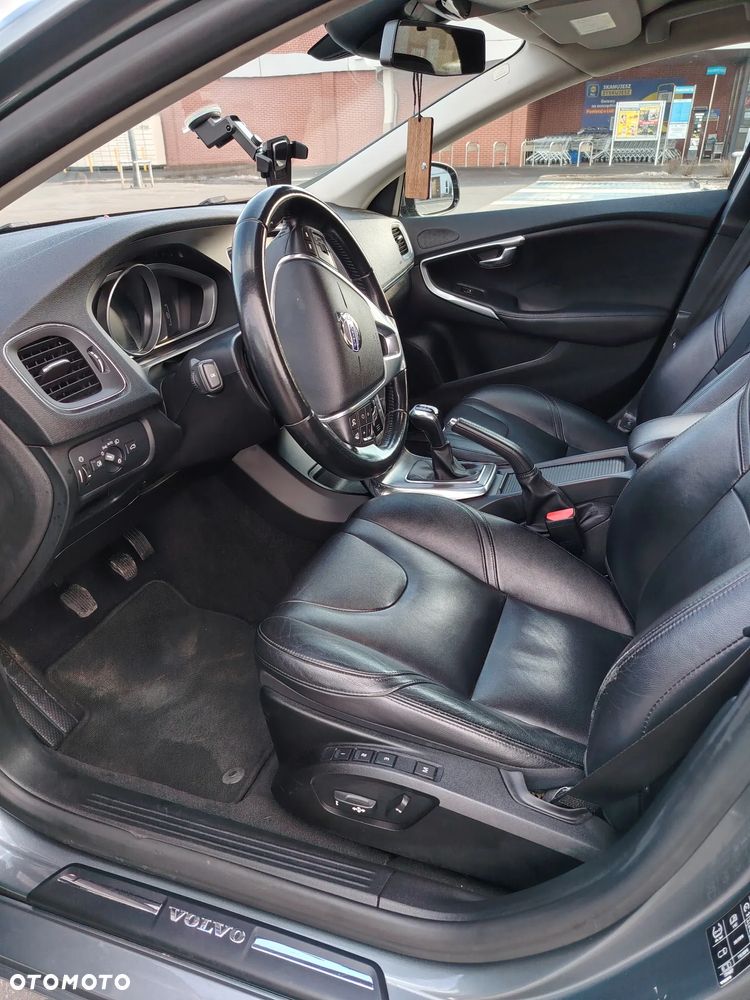 Volvo V40 D4 Summum - 7