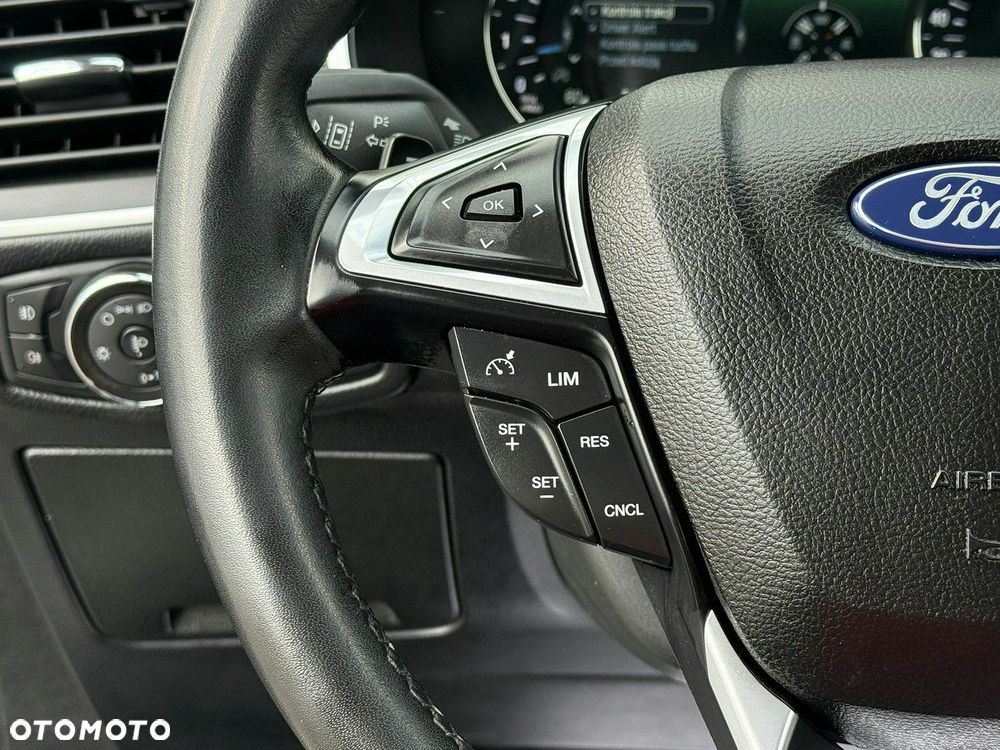 Ford S-Max 2.0 EcoBlue Titanium - 19