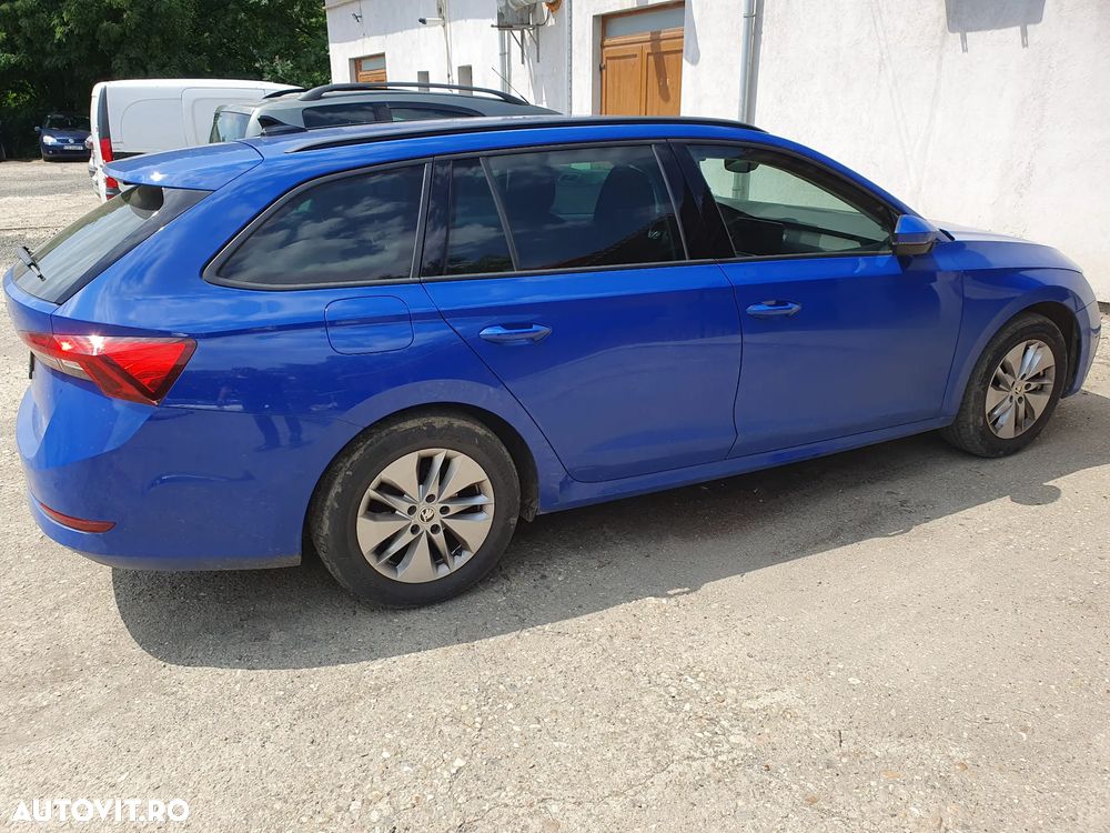 Skoda Octavia 2.0 TDI DSG Ambition - 5