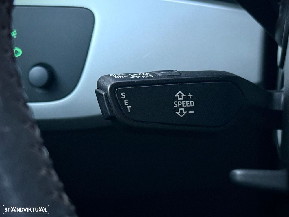 Audi A4 2.0 TDI Advance S tronic - 11