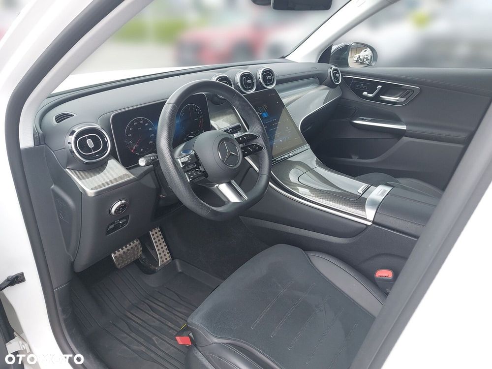 Mercedes-Benz GLC - 9