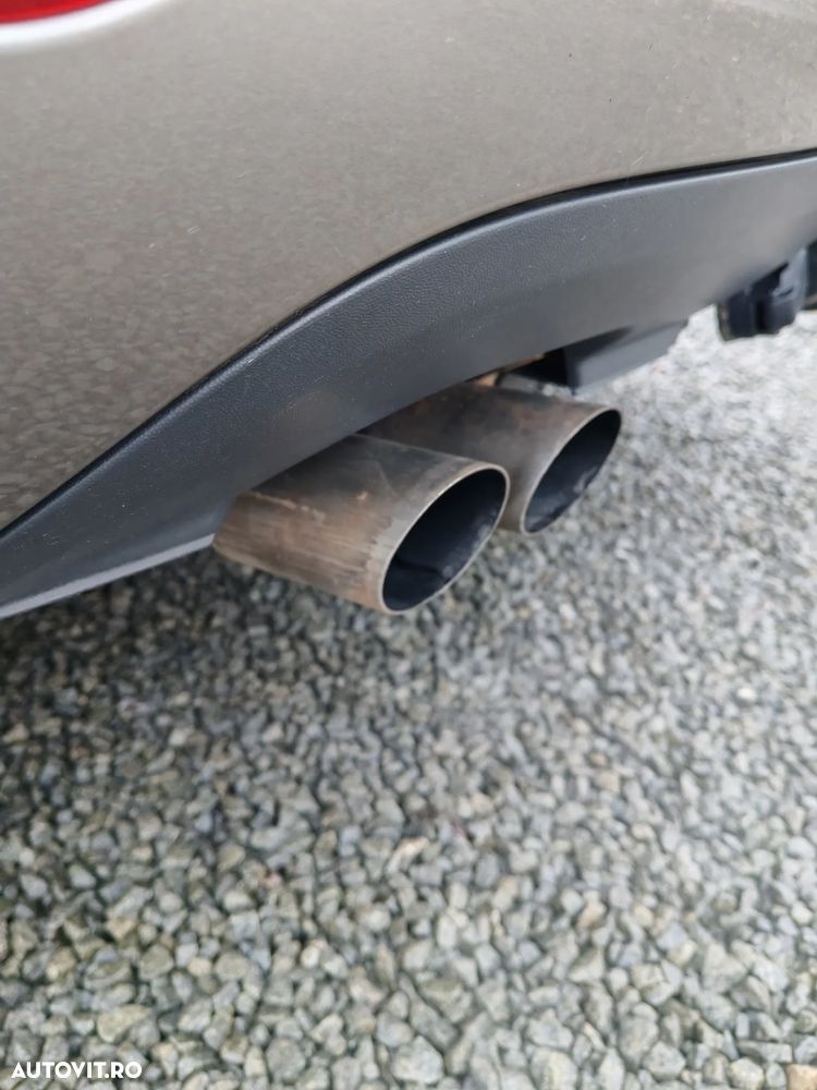 Volkswagen Golf Plus 2.0 TDI DSG Comfortline - 11