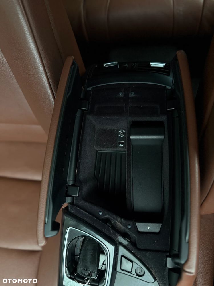 BMW Seria 5 520d - 37