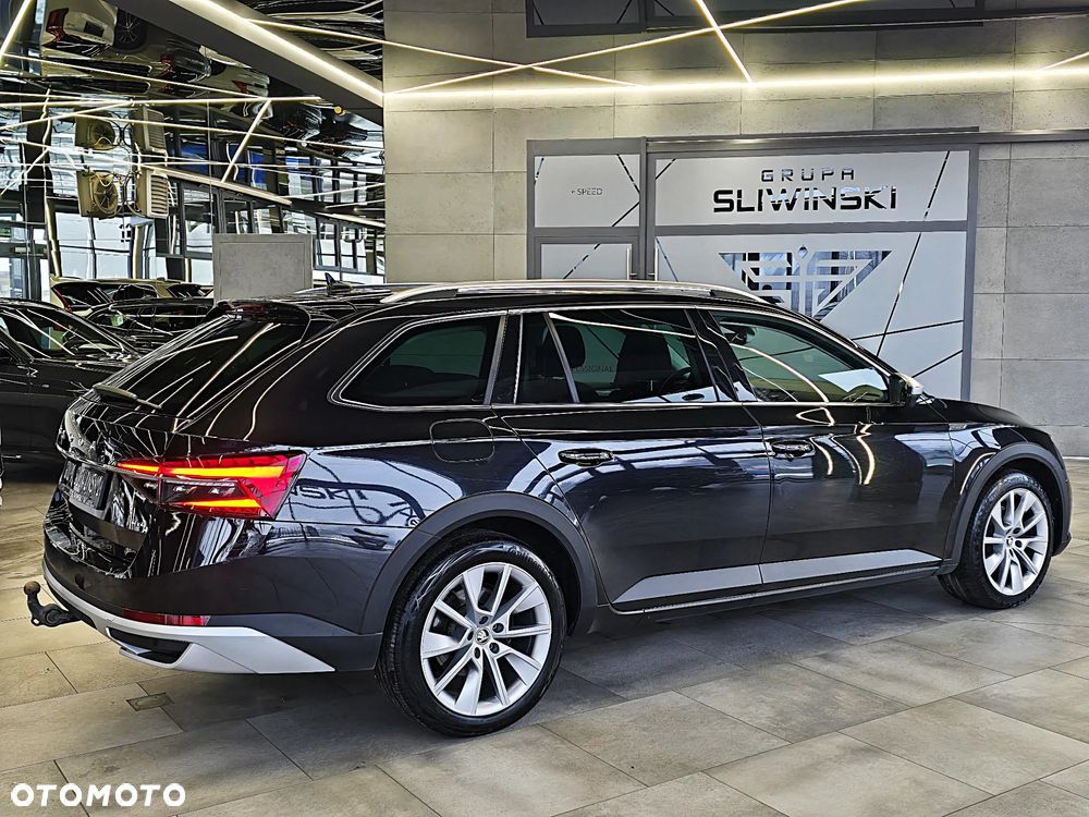 Skoda Superb 2.0 TDI 4x4 DSG Scout - 9