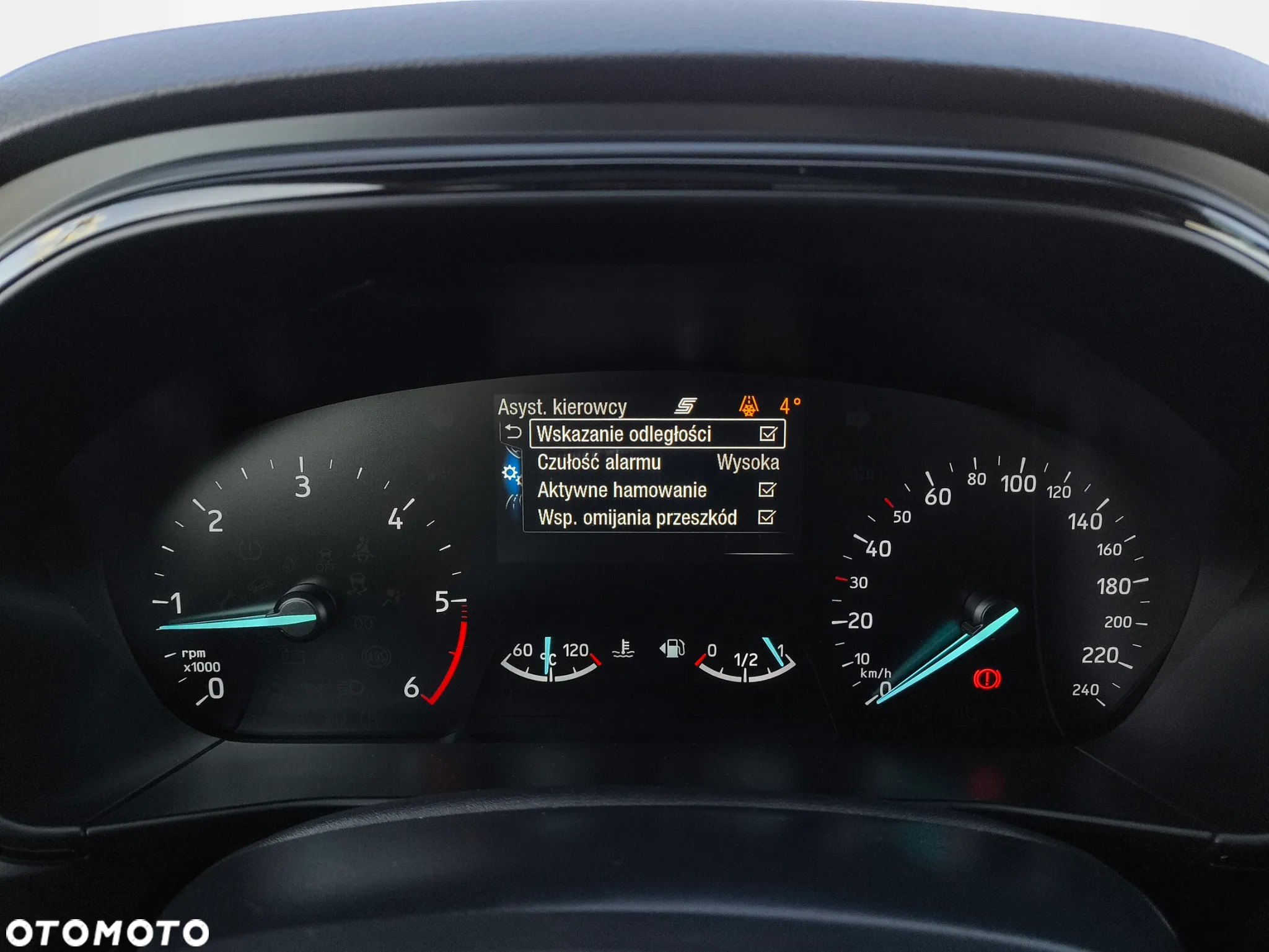 Ford Focus 1.5 EcoBlue Start-Stopp-System ST-LINE - 31