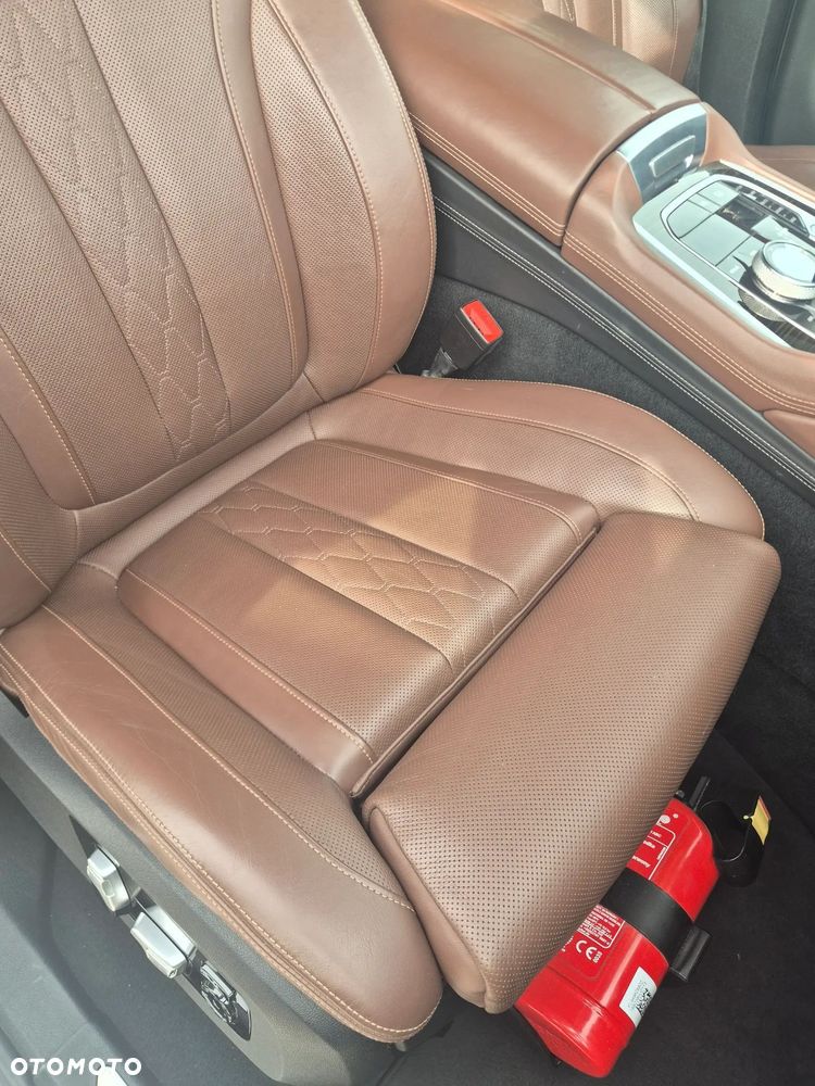 BMW X6 - 29
