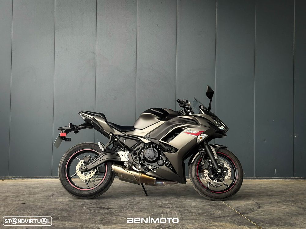 Kawasaki Ninja 650 - 8