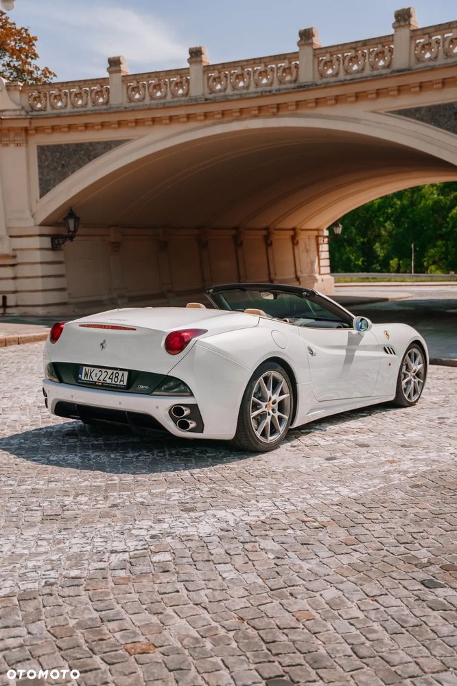 Ferrari California F1 DCT - 23