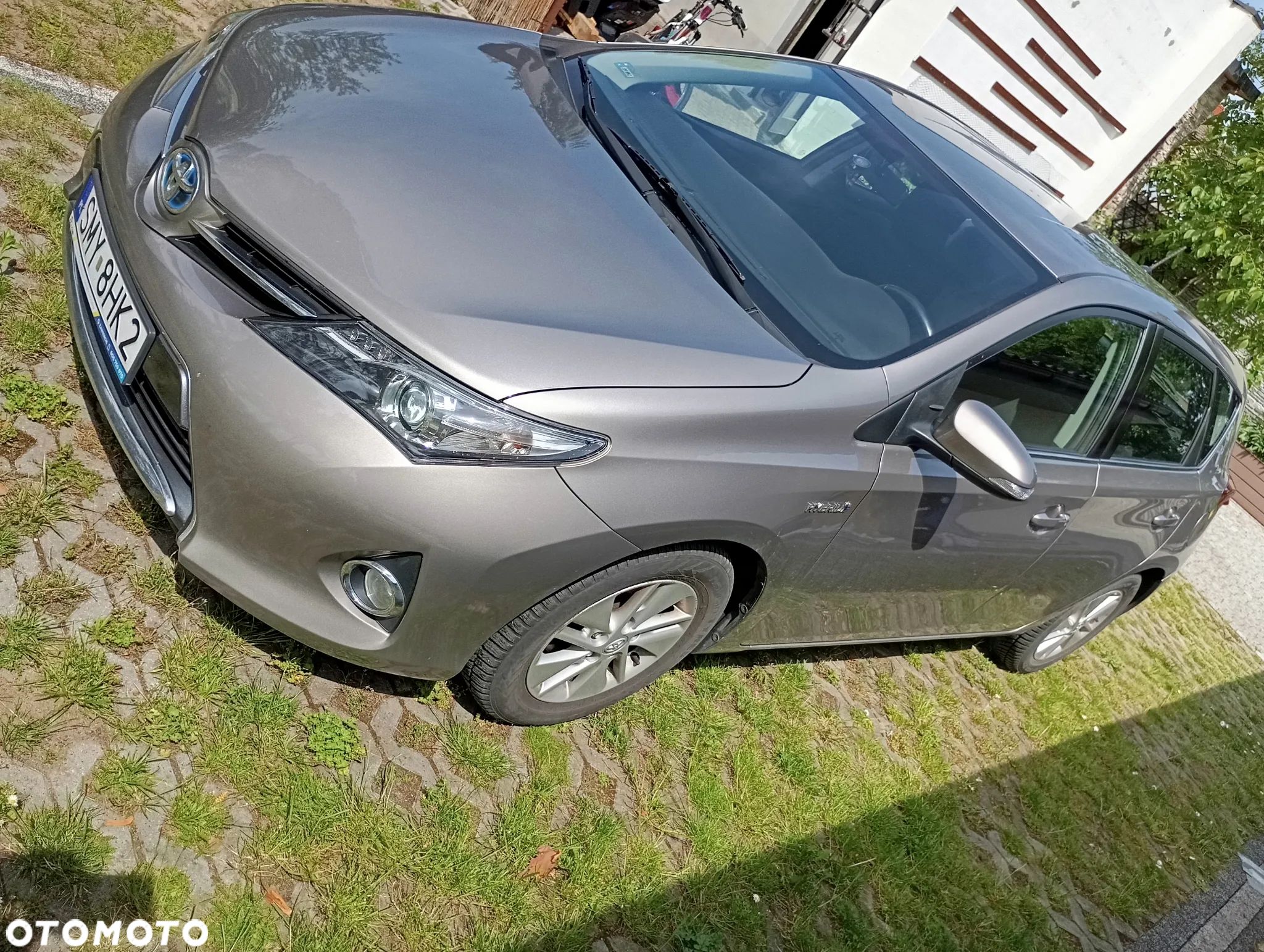 Toyota Auris Hybrid 135 Prestige - 1
