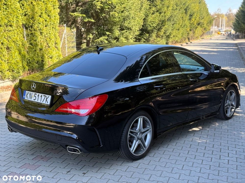 Mercedes-Benz CLA 180 AMG Line - 6