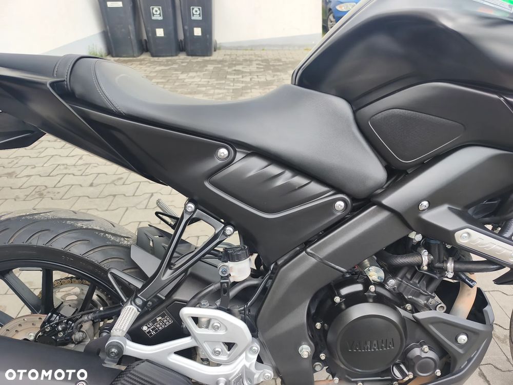 Yamaha MT - 22