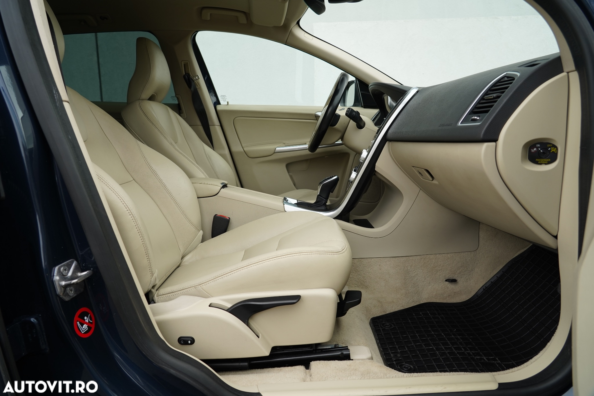 Volvo XC 60 D4 AWD Geartronic Summum - 14