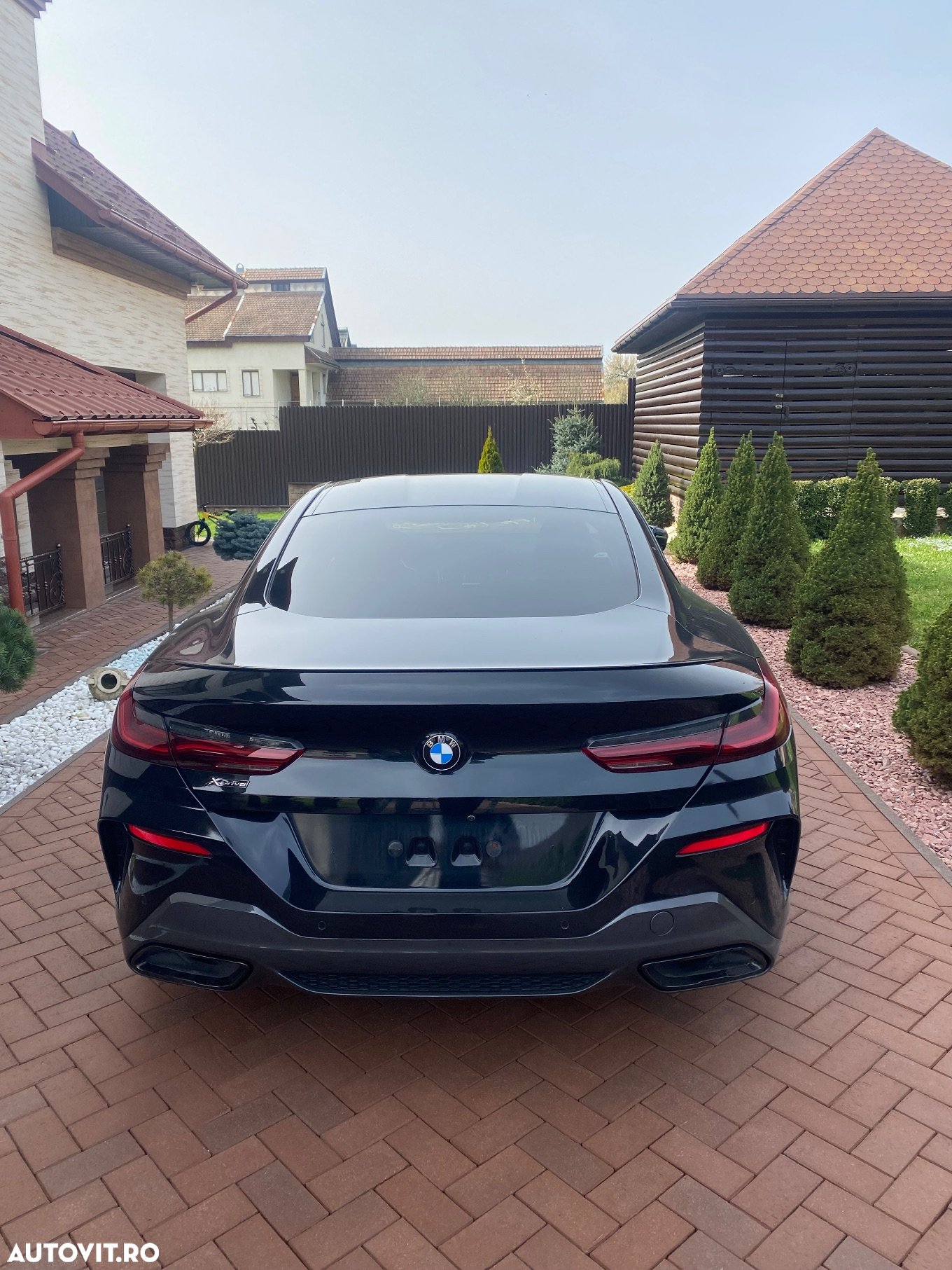 BMW Seria 8 840i xDrive - 4