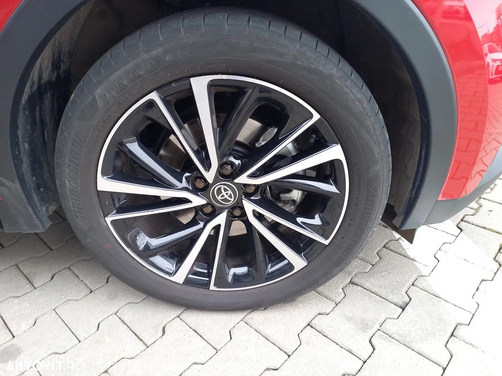 Toyota C-HR 2.0 PHEV 223 CP 4x2 CVT Exclusive - 9