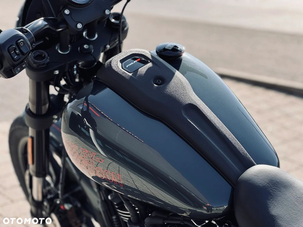 Harley-Davidson Softail Low Rider - 13