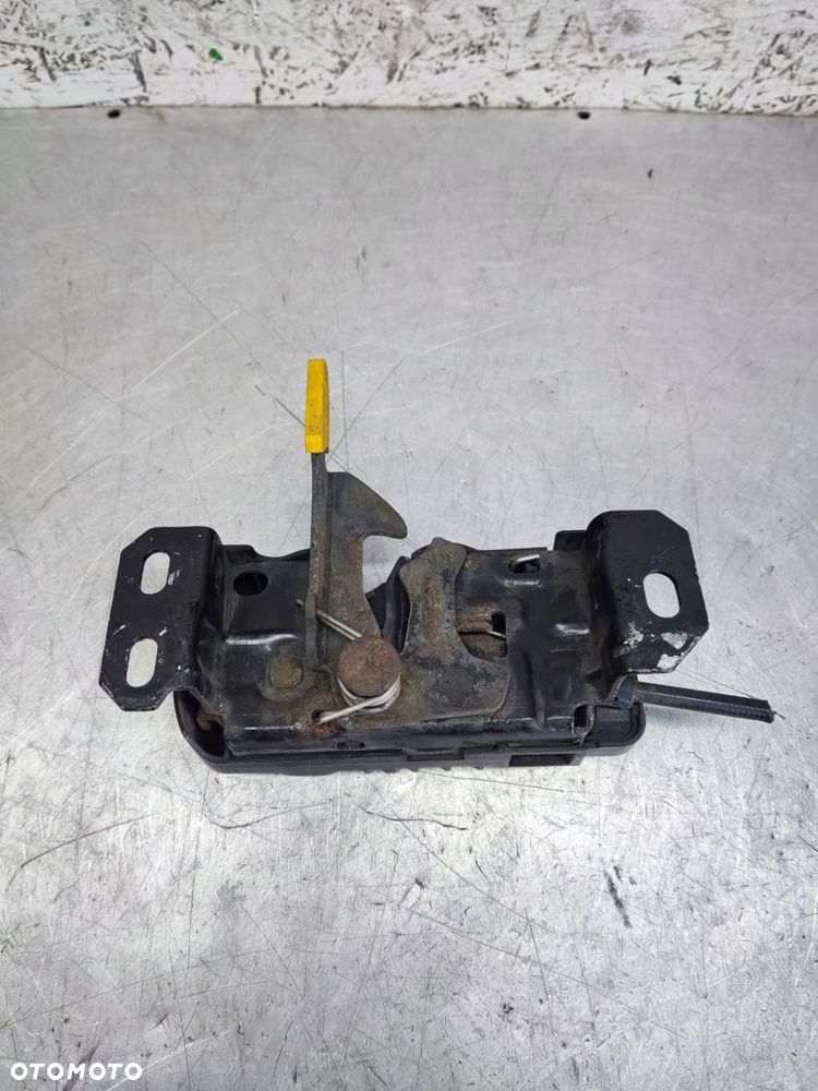 MERCEDES A KLASA W176 ZAMEK MASKI A2468700558 A2468800460 - 5