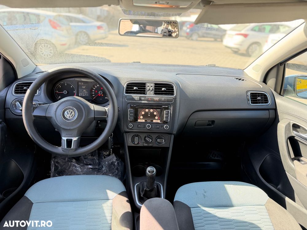 Volkswagen Polo - 8