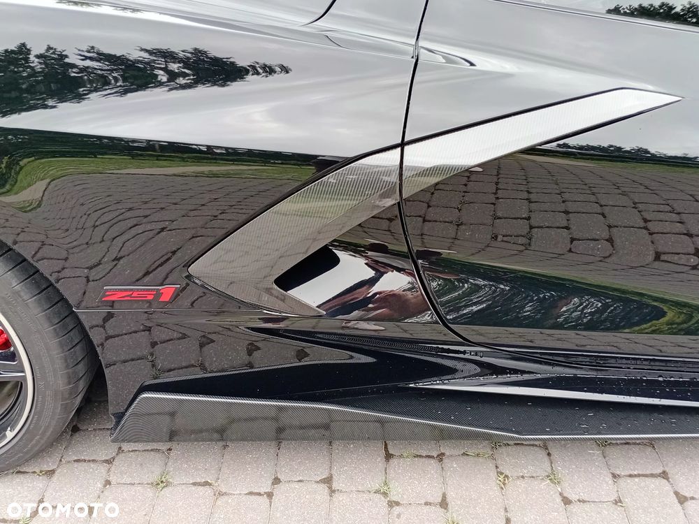 Chevrolet Corvette - 35