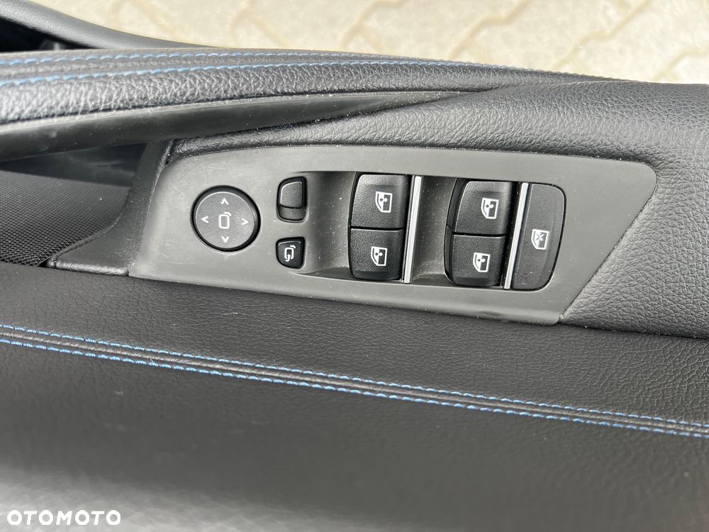 BMW Seria 5 530e xDrive M Sport Edition - 22