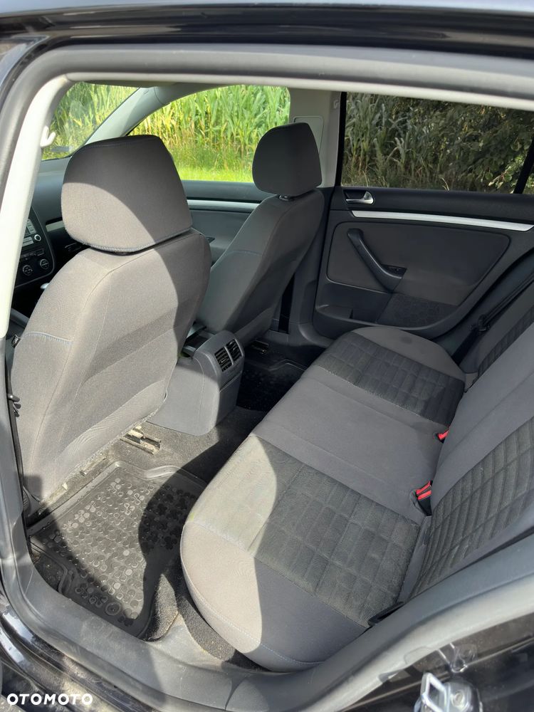 Volkswagen Golf - 19