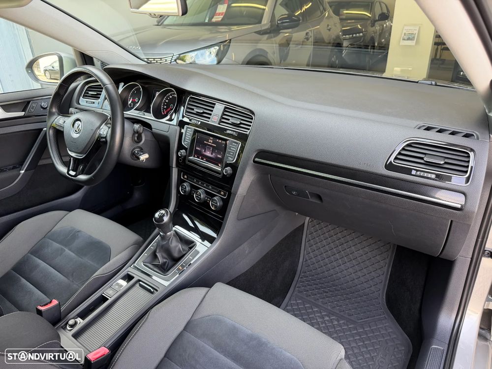 VW Golf Variant 1.6 TDi Highline - 9