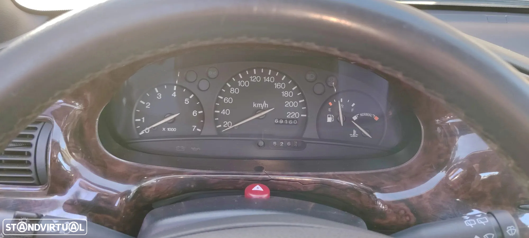 Ford Escort 1.4 Ghia - 14