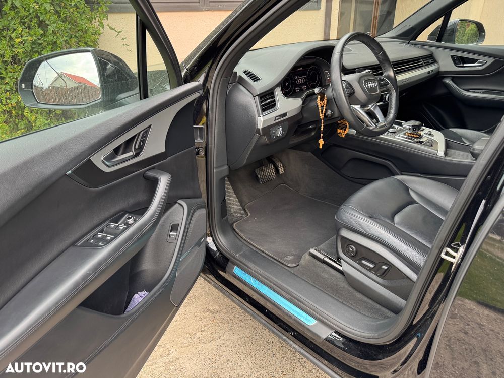 Audi Q7 3.0 50 TDI quattro Tiptronic MHEV S Line - 9